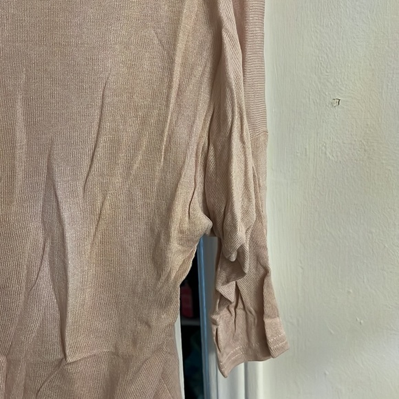 SALE!! SIRENS BABY PINK TOP 🔥🔥5/25!!🔥🔥 - Picture 7 of 7